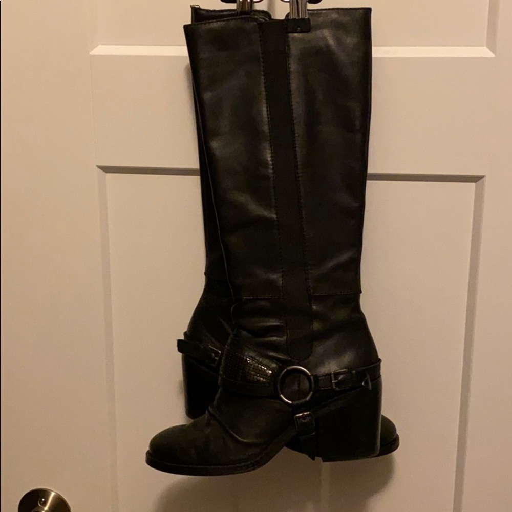 Black boots